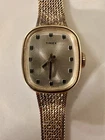 Vintage 1981 Women’s Timex Wristwatch, Mechanical Manual Wind WORKS!