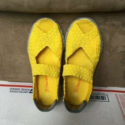 yellow shoes size 6
