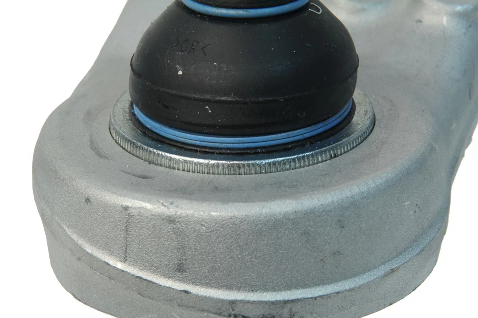 Brazo de control de suspensión delantero derecho inferior URO 2002 2003 BMW 325Ci 2001-2006 Foto 2 de 2