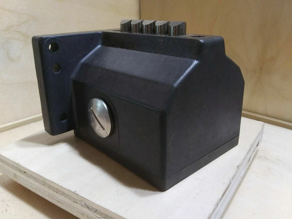 Euchner RGBF05 D12-502 限制开关 * IN*库存*美国* 可发货 — 第 4/4 张图片