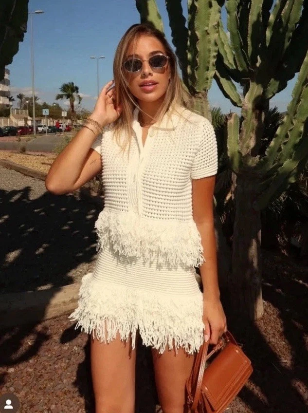 CHAQUETA DE PUNTO A CUADROS CON FLECOS ZARA CUELLO CRUDO SS25 TALLAS XL REF. 4331/023 Foto 2 de 4