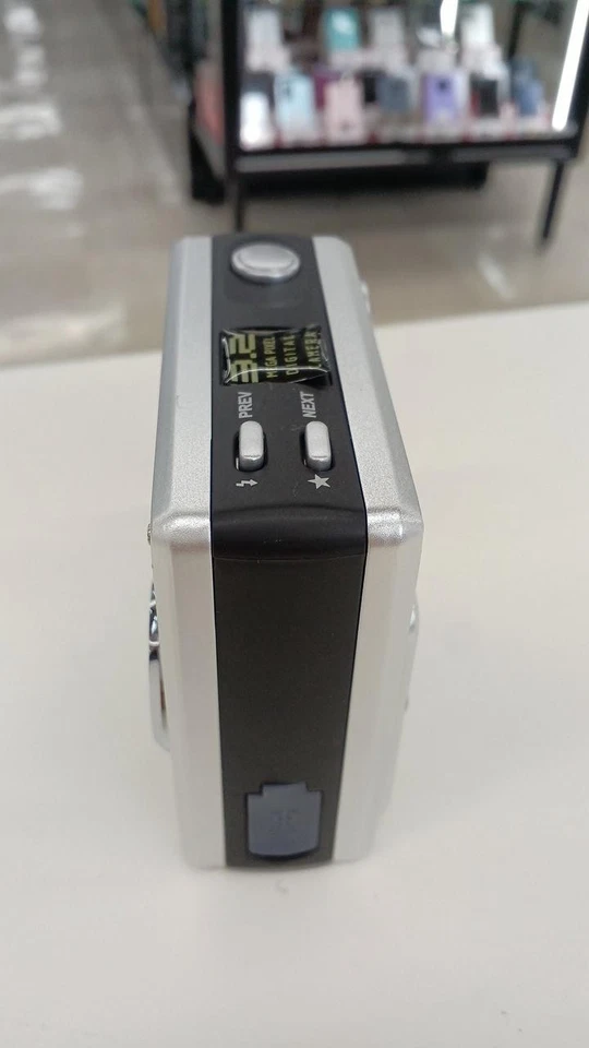 Polaroid PDC 3070 Compact Digital Camera 3.2MP SD Media No Customs Fees US - Image 2 of 4