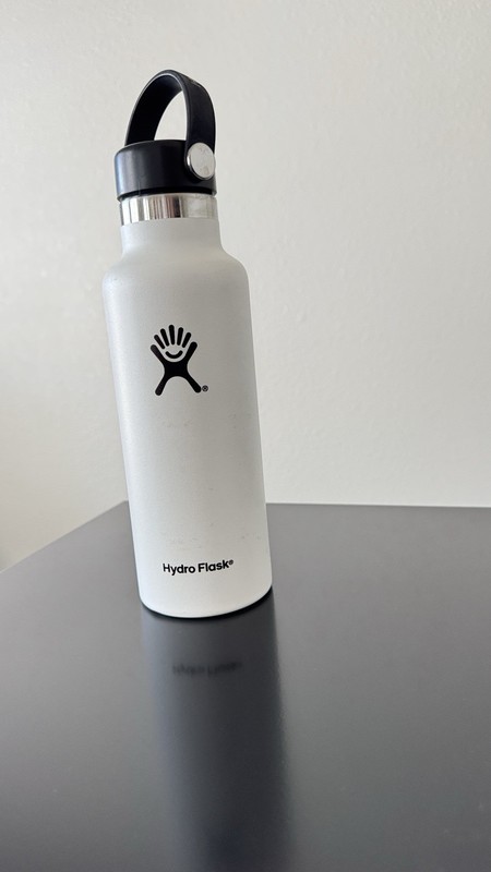 Hydro Flask 18 oz White Insulated Standard Flex Cap Stainless Steel Bottle