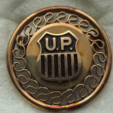 UP UNION PACIFIC EMBLEM PIN IN BOX 12K GOLD FILLED SERVICE PIN
