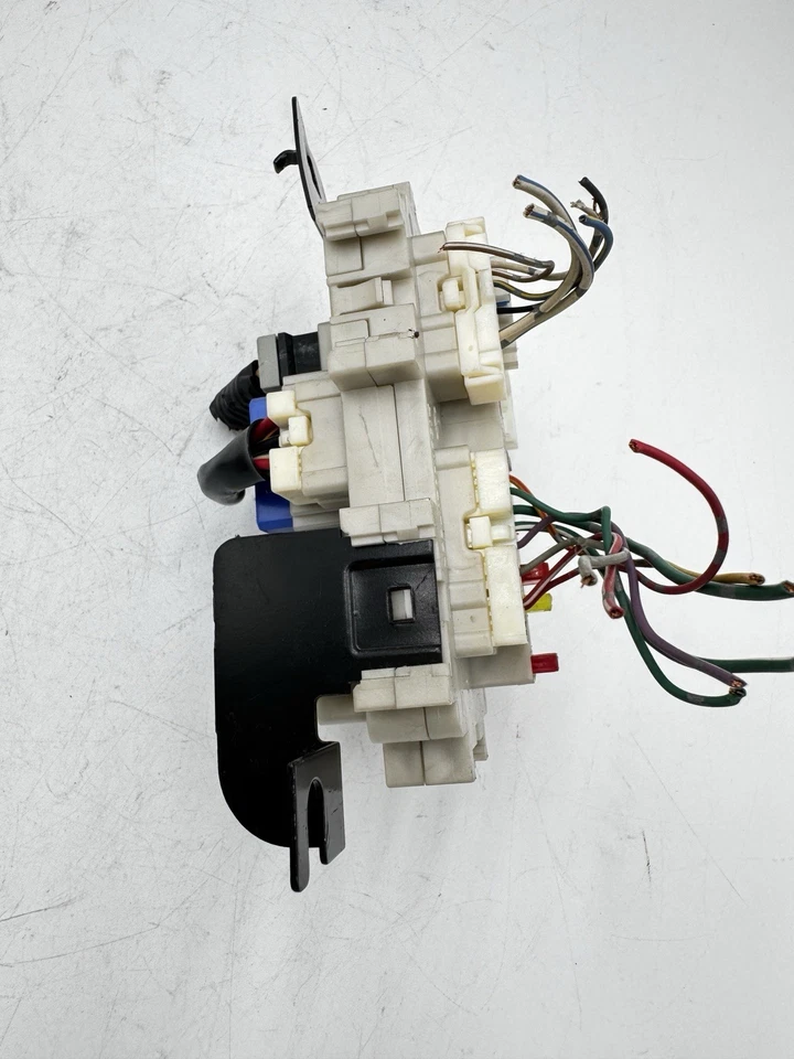 Nissan Altima 2006 debajo del tablero cabina fusibles relé caja OEM Foto 4 de 4