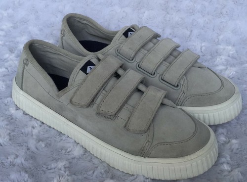 sperry crest triple sneaker