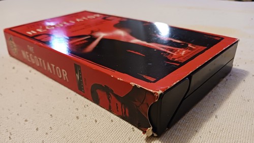 The Negotiator VHS Samuel L. Jackson Kevin Spacey - TESTED - Picture 3 of 5