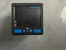 FESTO SPAB-P10R-N18-2P-L1 Pressure Sensor With Display 0-10 bar NEW Box Lot of 2