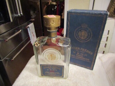 Vintage Augier Freres VSOP Cognac Fine Champagen France Glass Bottle w Box