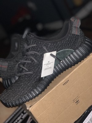 black yeezys size 8