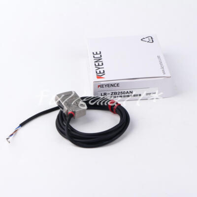 1PCS New KEYENCE  LR-ZB250AN LRZB250AN Laser Sensor