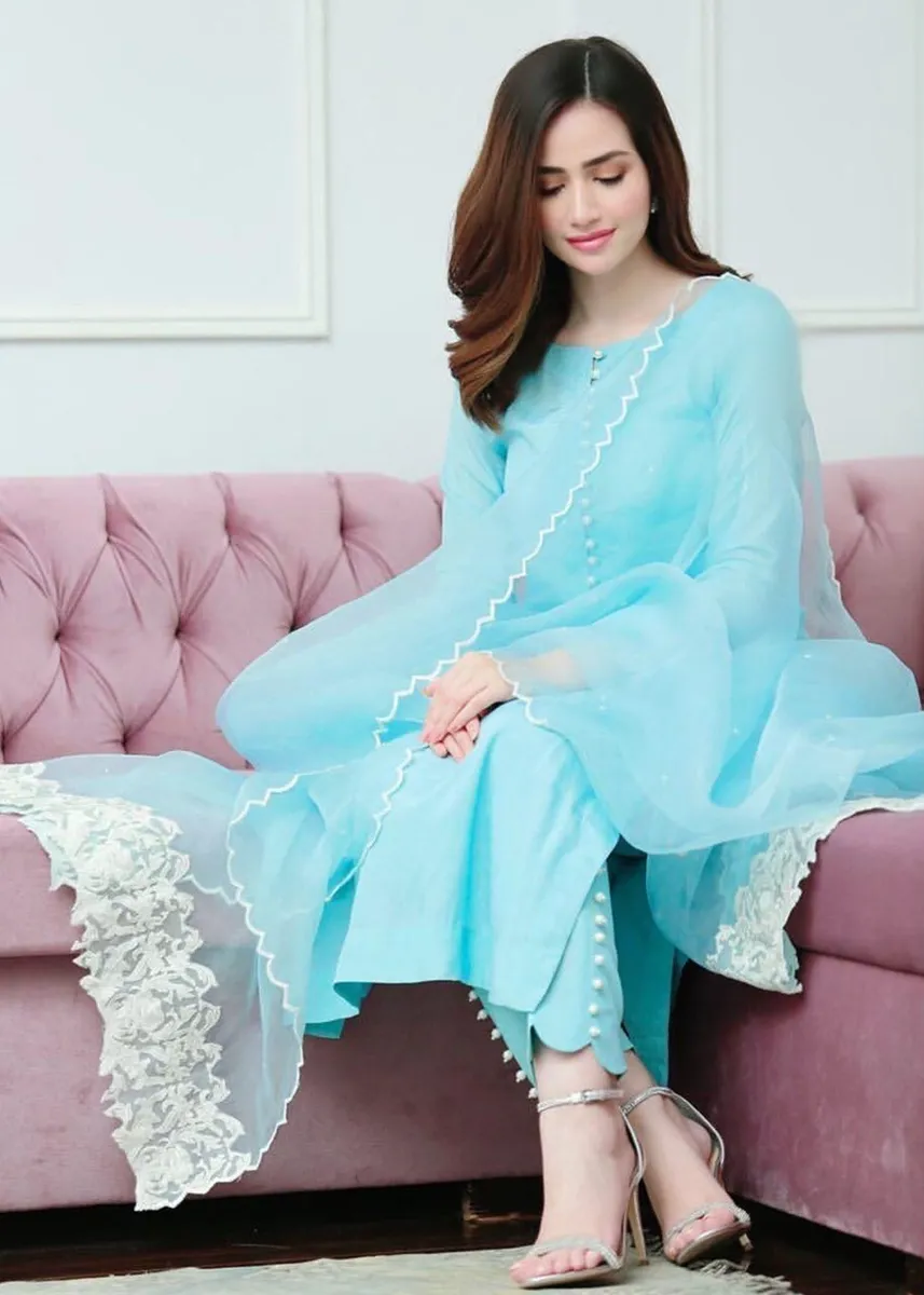 Buy Excellent White Color Regular Wear Georgette Chain Stitched Work Plazo  Kurti | Lehenga-Saree