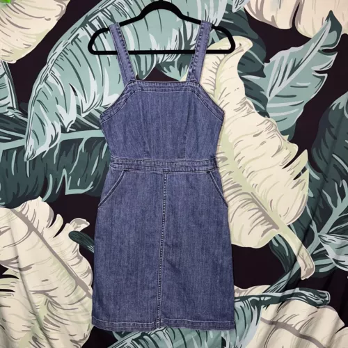Universal Thread Women's Blue Denim Jean Overalls Jumper Dress Size 4