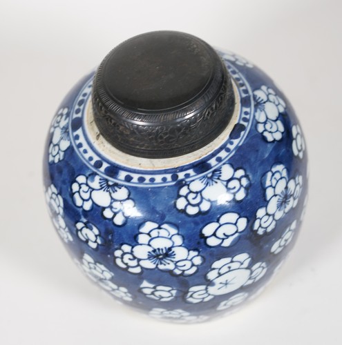 Antique Chinese porcelain Plum Ginger jar vase - Qing dynasty Blue and White - Picture 14 of 20