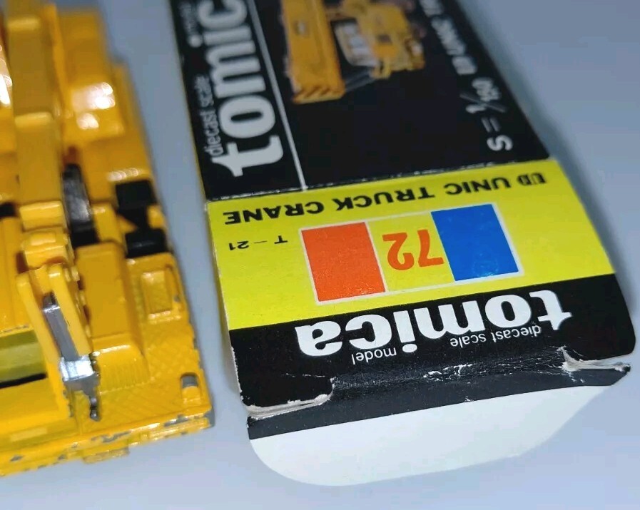 Tomica Black Box 72 UD UNIC Truck Crane Japan Minicar S=1