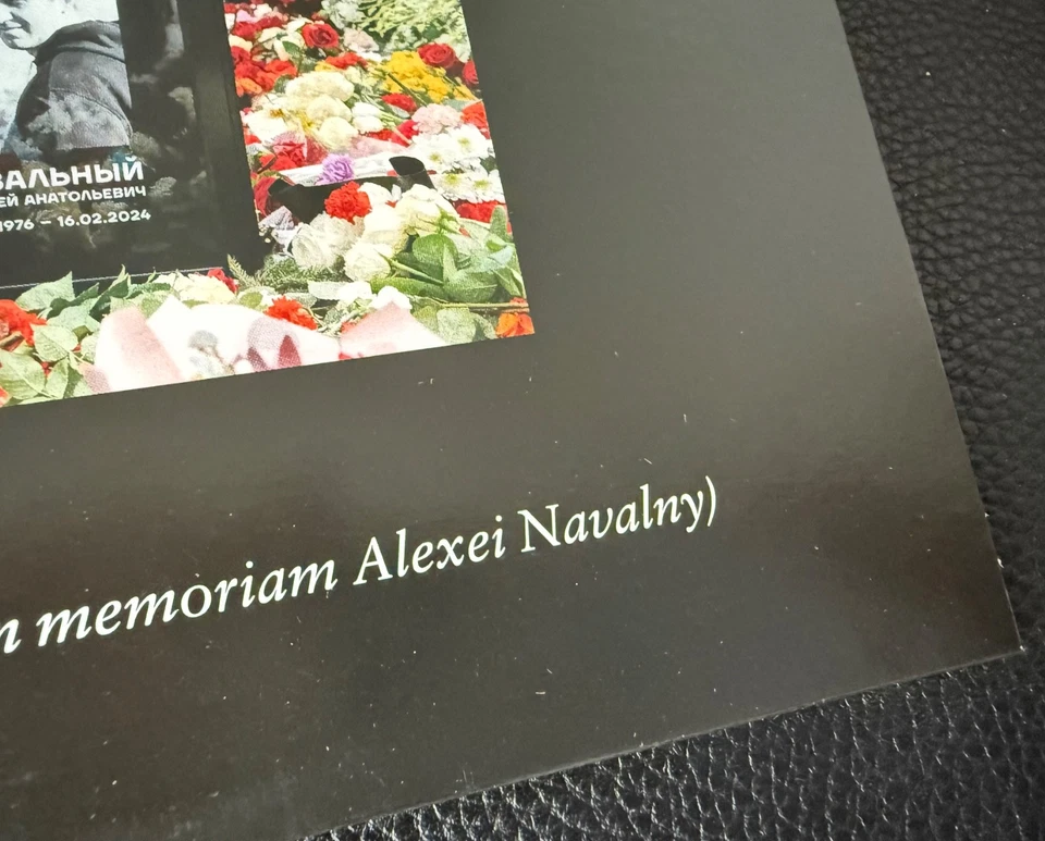 PET SHOP BOYS - HYMN - SIGNED 7" VINYL - LIMITED TO 300 COPIES - EXTREMELY  RARE - Image 4 of 4