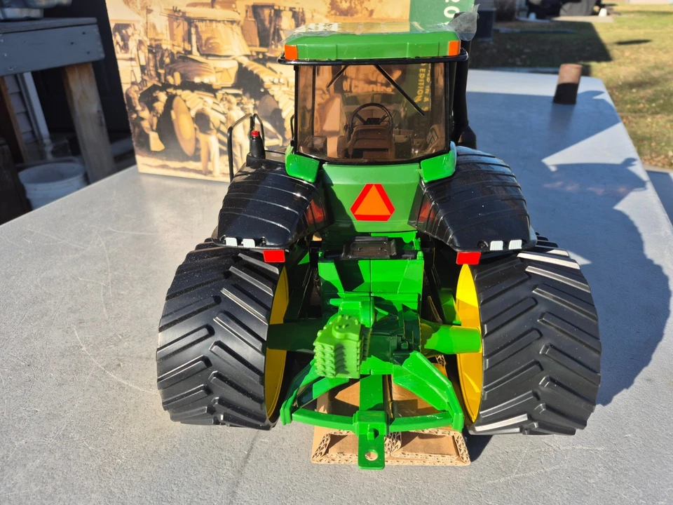 Ertl 1/16 John Deere 9300T Tractor 2000 Farm Show 1 of 2500 #15112A - Image 4 of 4
