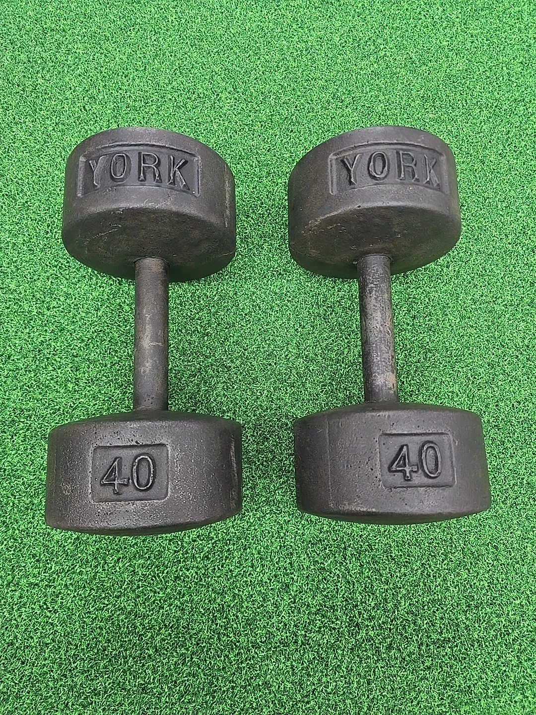 YORK VINTAGE Roundhead Pair Of 40 LB DUMBBELLS PRE USA