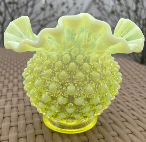 Fenton Topaz Vaseline Opalescent Hobnail Vase. No Damage.