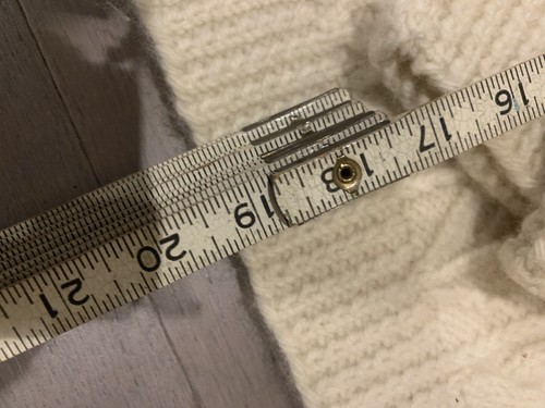Youth Vintage Authentic Irish Wool Fisherman Sweater Youth Size 6. Code 0010 - Picture 6 of 6