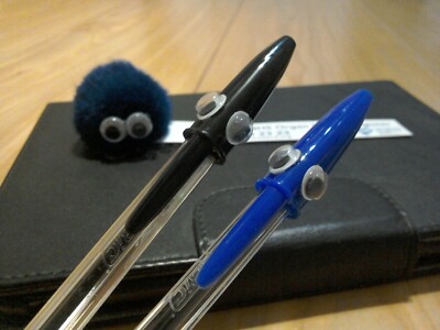 2x GONK STIFTE Original BIC CRISTAL Kugelschreiber Blau & Schwarz Mittel 1,0 mm Feder + GONK