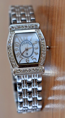 Louis Morais Paris with Swarovski crystal display picture 2