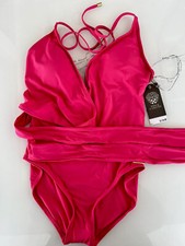 Vince Camuto Swimsuit Size 8. Get Ready For Spring Worth His Beautiful Swimsuit.