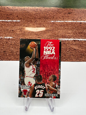 Michael Jordan - 1992-93 Skybox Basketball Card - #314 The 1992
