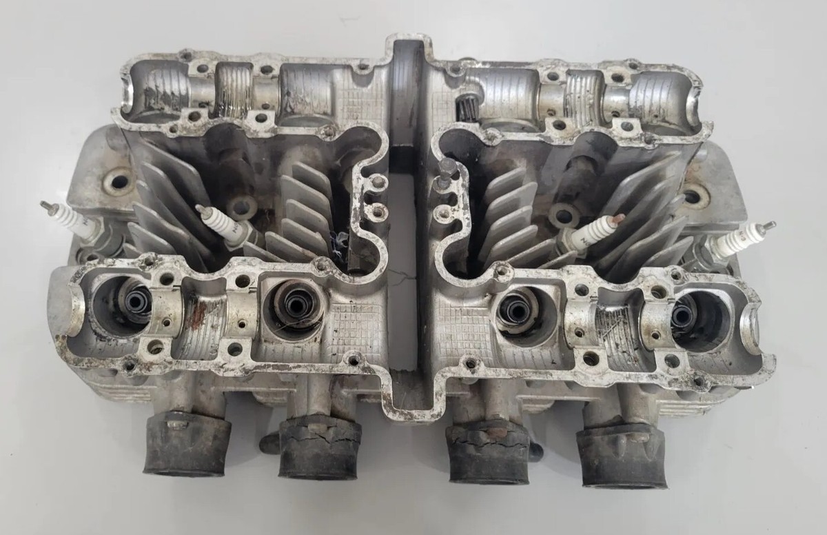 73 Kawasaki Kz900 KZ 900 Z1 OEM Cylinder Head Motor Top End 73 Kawasaki Kz900 KZ 900 Z1 OEM Cylinder Head Motor Top End