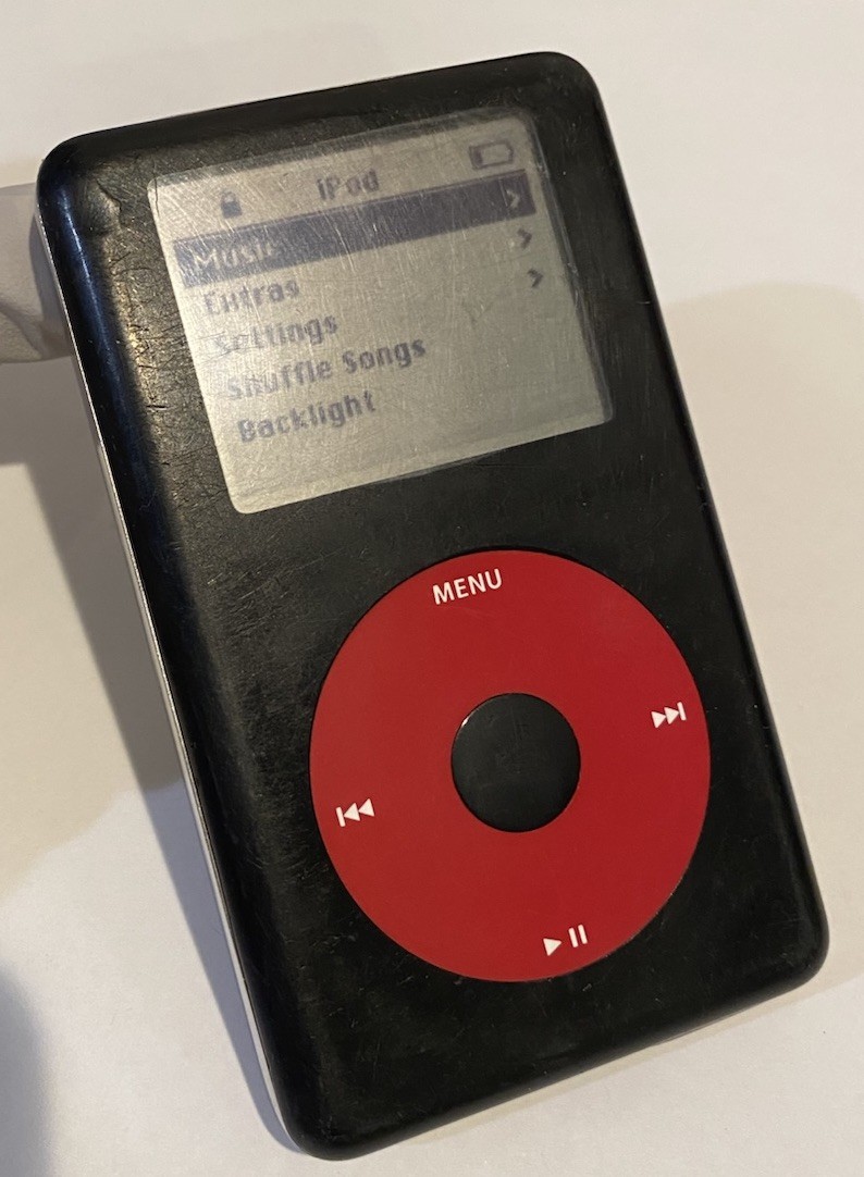 Apple iPod classic 4th Generation U2 Edition Black/Red (20 GB