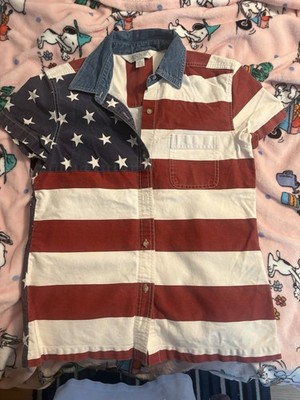 Casual Corner Annex Women's Red White Blue Flag Button Down Shirt Size Medium