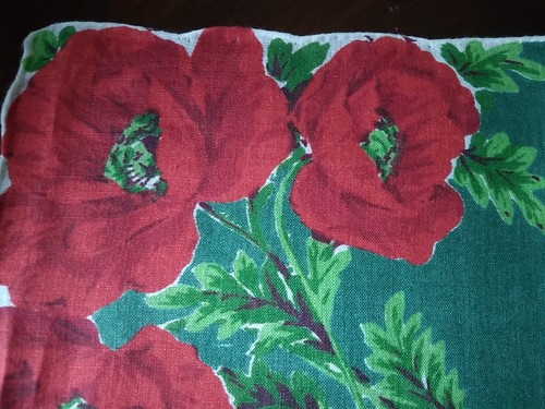 Vintage Floral Hankie Handkerchief Green Background With Red Flowers - Picture 3 of 6