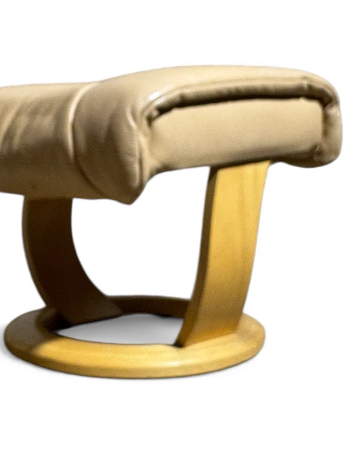 EKORNESS STRESSLES FOOTSTOOL LEATHER AND BEECH MAYFAIR RANGE - Image 3 of 4