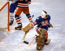 1980 JIM CRAIG 8x10 Olympic Hockey Photo Picture Gold Medal Game vs Finland J12
