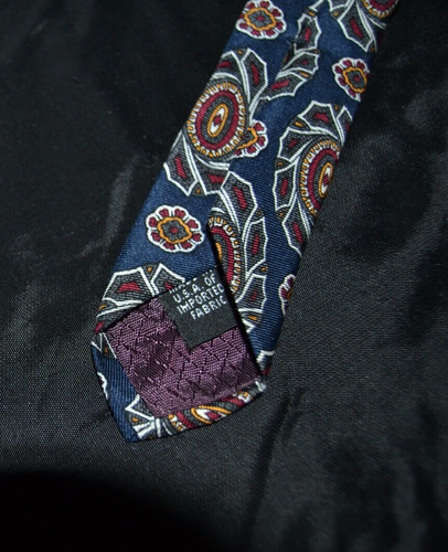 Christian Dior Monsieur De Colección Para Hombre 60"X 4" Corbata de Seda Granate Azul Marino Medallones Ovalados - Imagen 7 de 7
