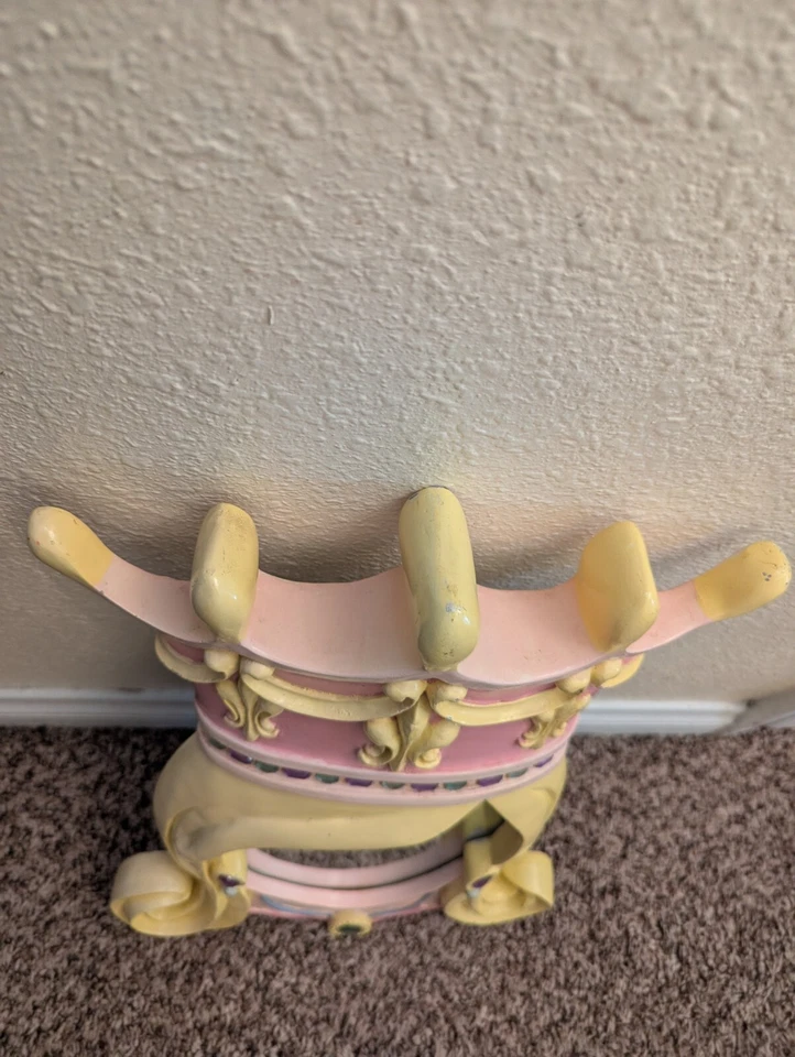 Princess mirror 19 x 13 Bombay Company- kids line. Rare  - Image 4 of 4