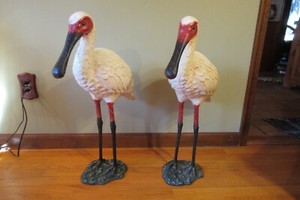 Vintage Pair Painted Cast Iron Spoonbill Garden Sculptures Big Large Bird Statue