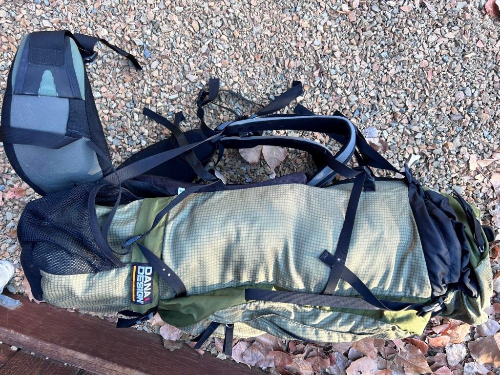 Sac à Dos De Randonnée DANA DESIGNS Glacier 80L - Taille Petit Cadre, Occasion