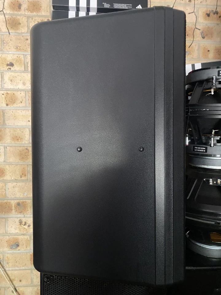 1X JBL Control 30 Three-Way Indoor/Outdoor Monitor Speaker Black No bracket - image 3 of 4