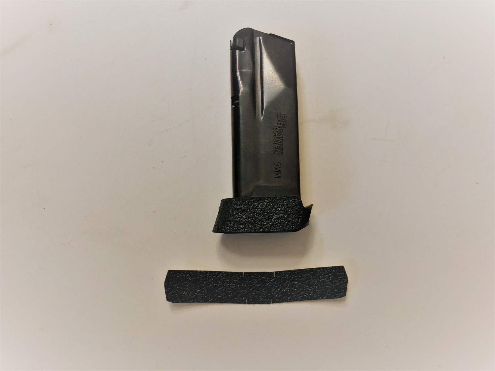 HANDLEITGRIPS Extended Magazine Rubber Grip Tape Wrap for SIG SAUER