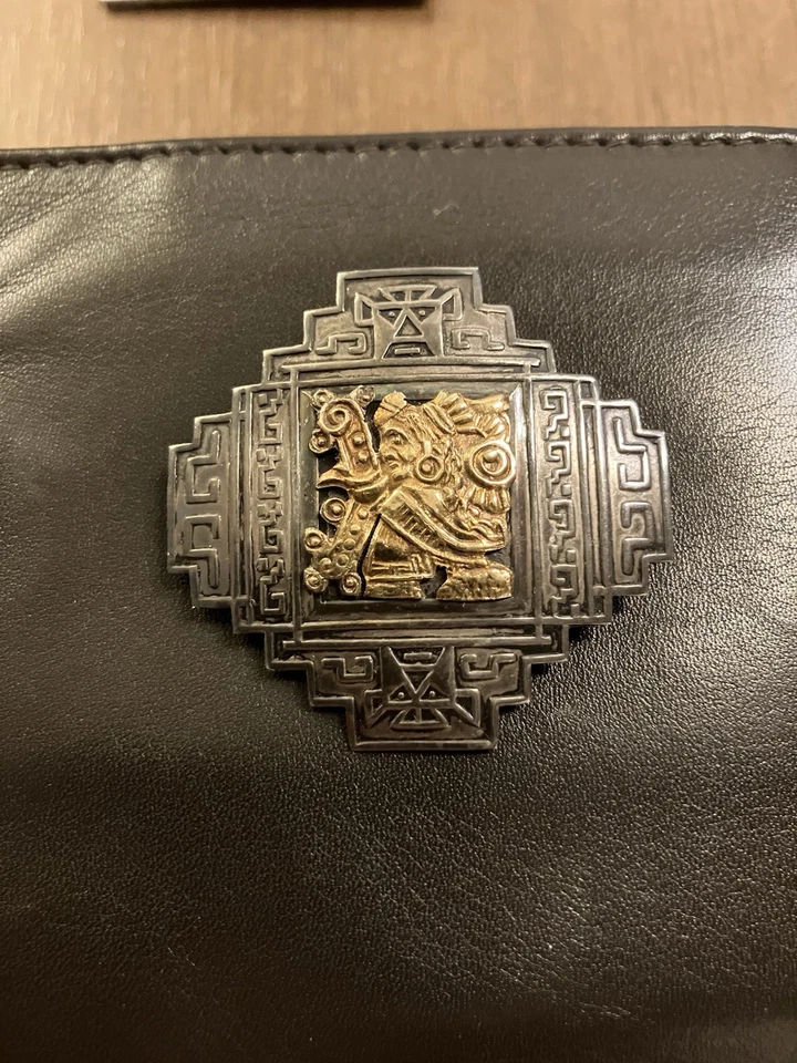 Prendedor vintage hecho artesanalmente estilo inca peruano plata de ley y oro de 18 quilates Foto 2 de 4