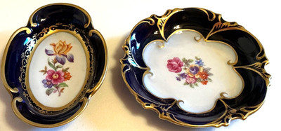 TWO (2) JLMENAU GRAF VON HENNEBERG ECHT KOBALT PORCELAIN TRINKET DISHES GERMANY
