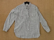 Max Studio Adjustable Sleeve Button Front Shirt with Pockets Size L