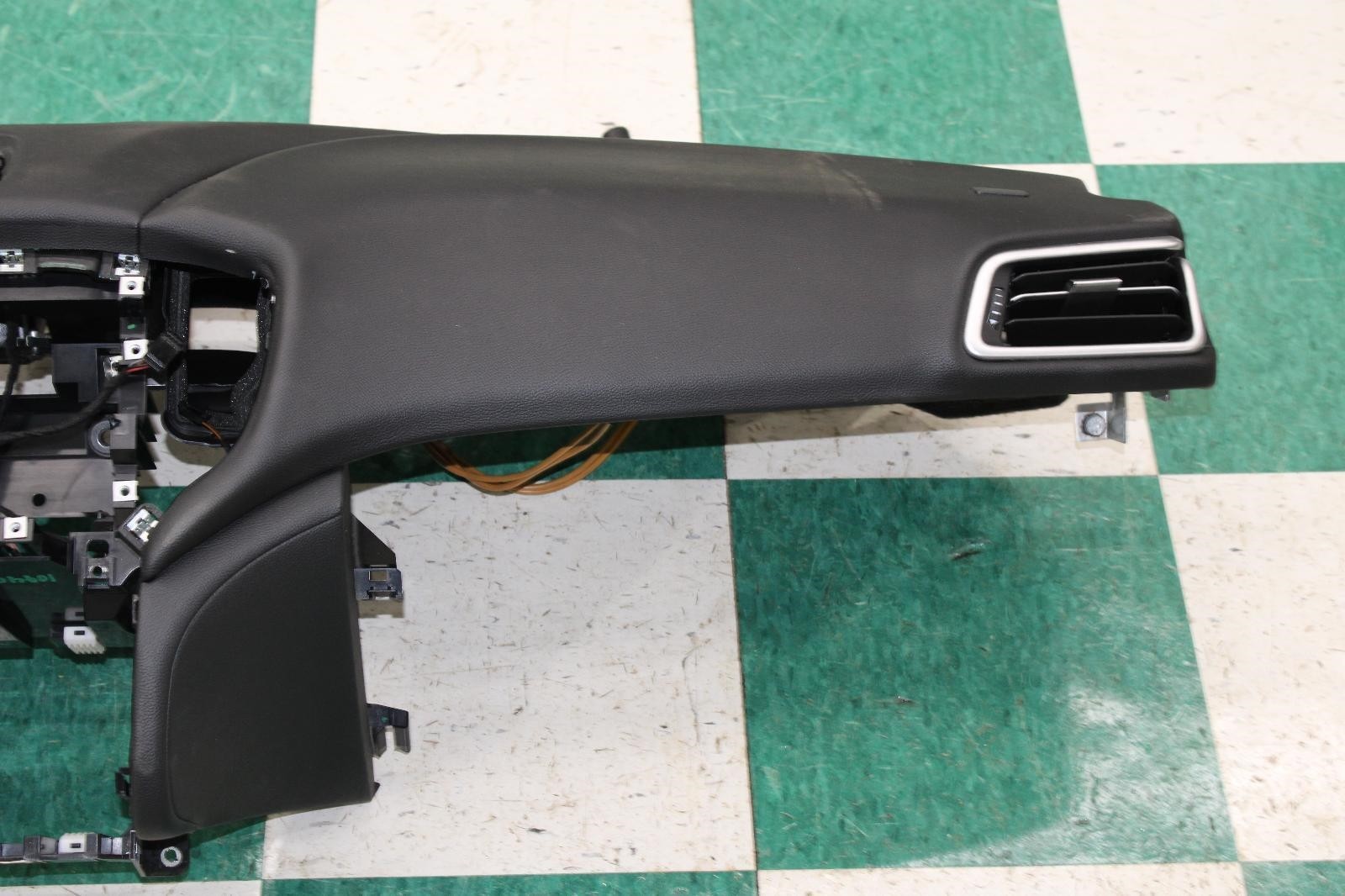 Maserati Ghibli 2014-2017 Right Dashboard panel Black