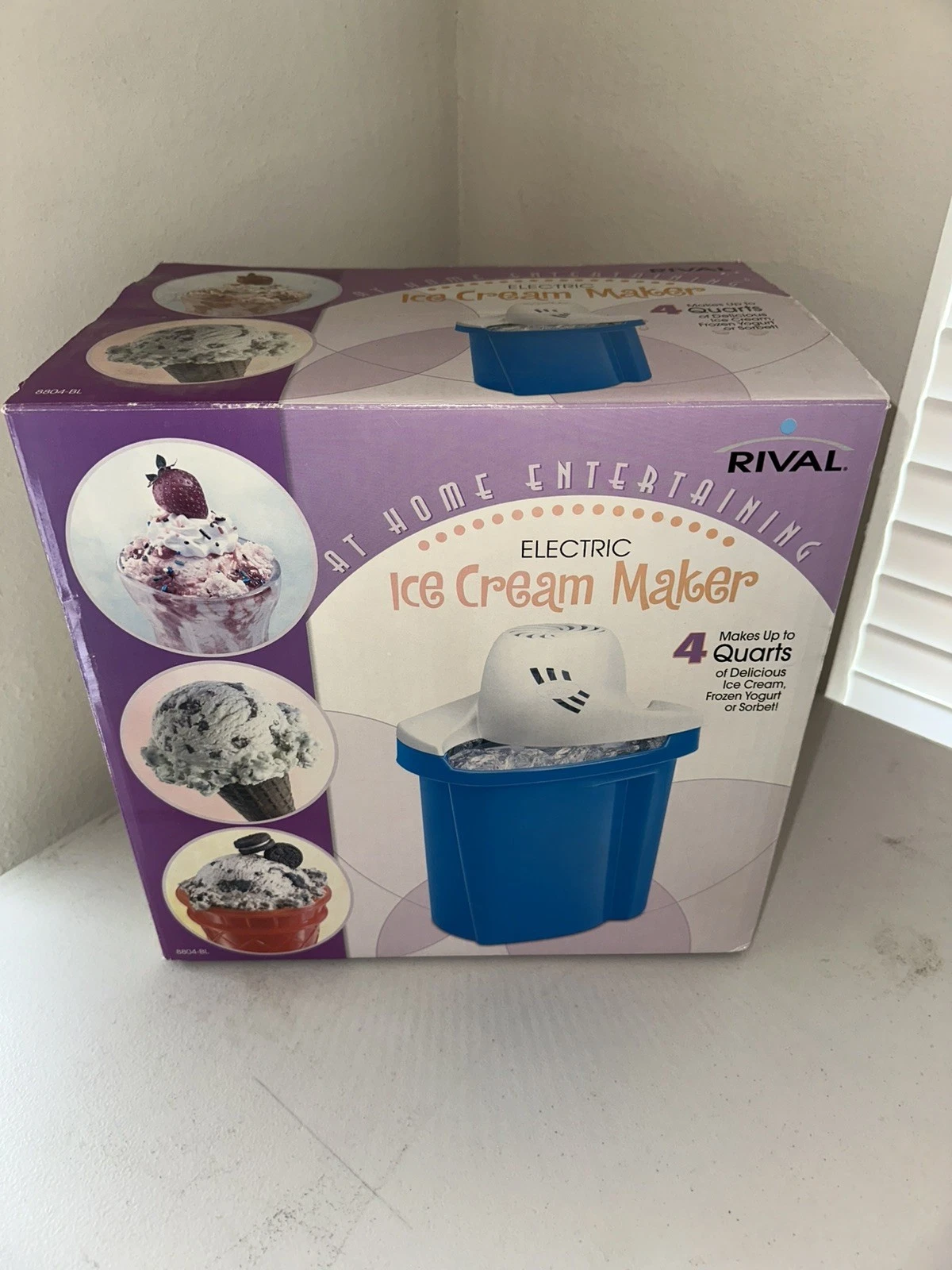 RIVAL ELECTRIC ICE CREAM MAKER , 4 QUART, NEW Open Box