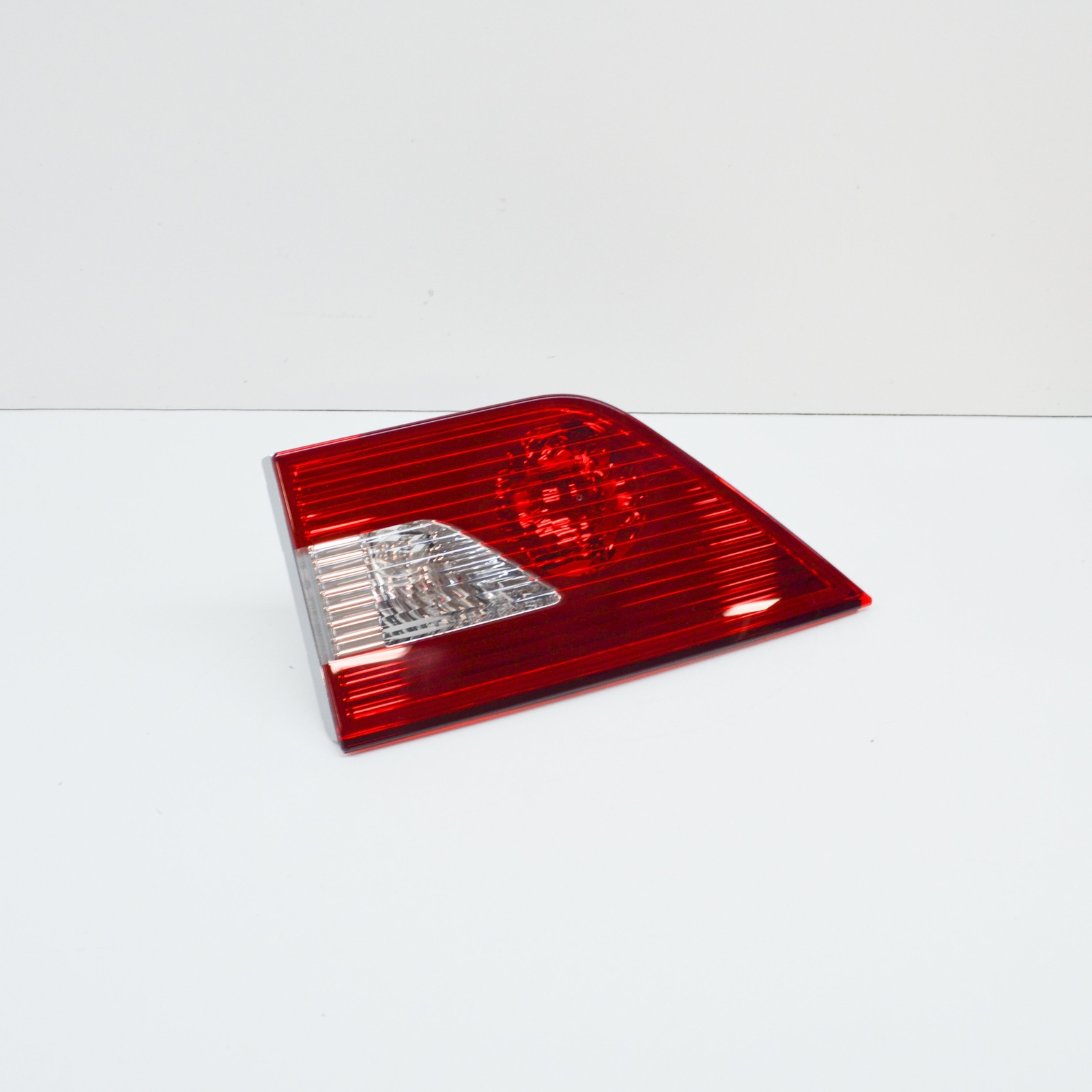 812562 Pilot Rear Right BMW X3 3.0d 2005 63213420206 for sale  