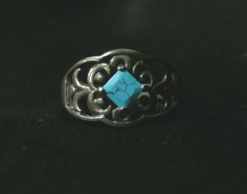 Vintage Sterling Silver Cutout Simulated Turquoise Princess Nugget Ring #318 - Picture 8 of 9
