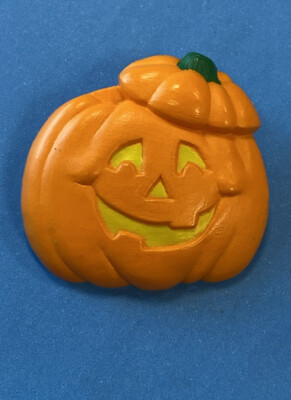 Vintage Hallmark Cards Halloween Jack O Lantern Pumpkin Pin Brooch ...