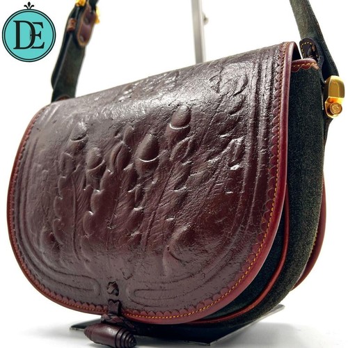 Loewe Shoulder Bag leather suede Acorn Tassel Anagram Gold Fittings used - Picture 2 of 10