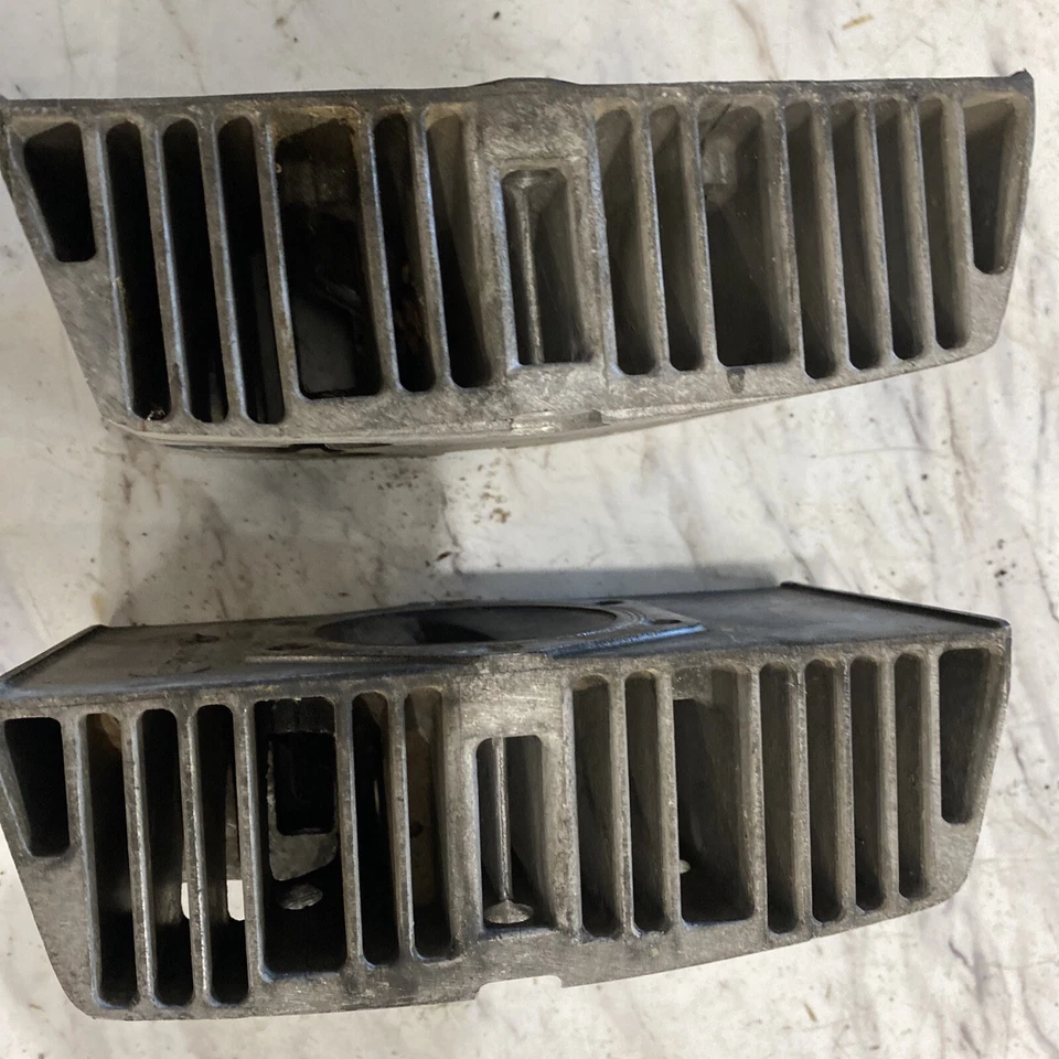 1974 Scorpion Super Stinger 399 Vintage Snowmobile Motor Heads Good - Image 4 of 4